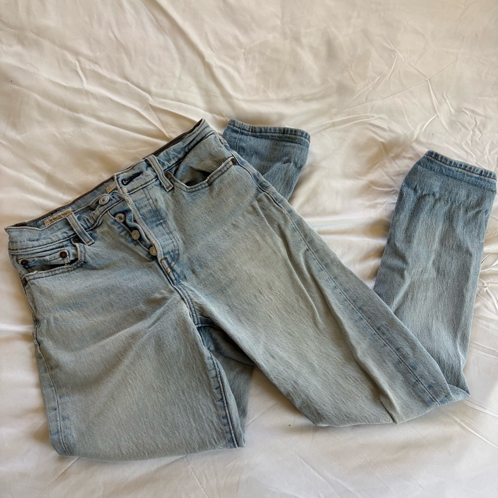 Levi’s Wedgie Jeans